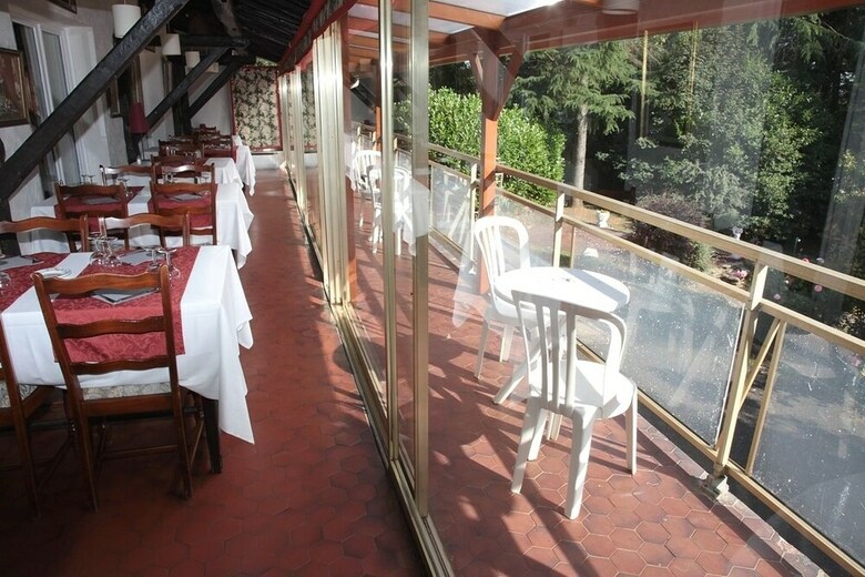 Hotel H�tel Restaurant La Chaumi�re