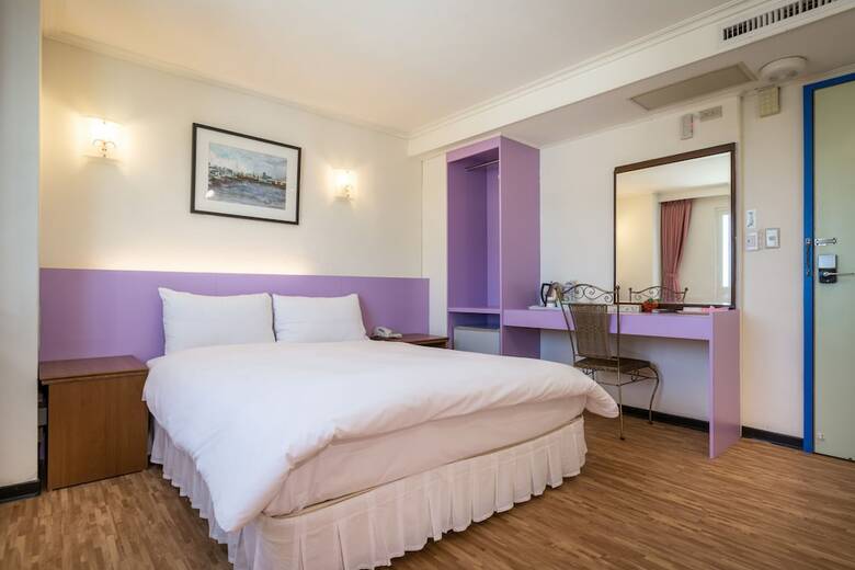 Apple Hotel
