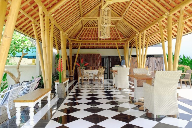 Hotel Tevana