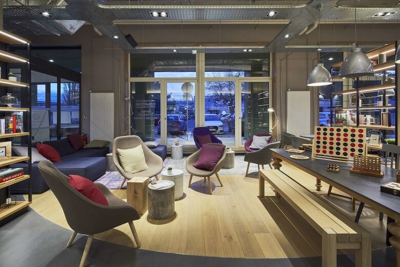 Hotel Campanile Paris - Saclay