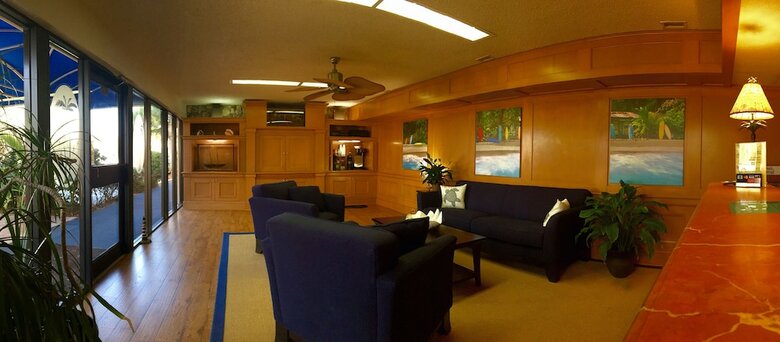 Hotel Coral Sands Inn