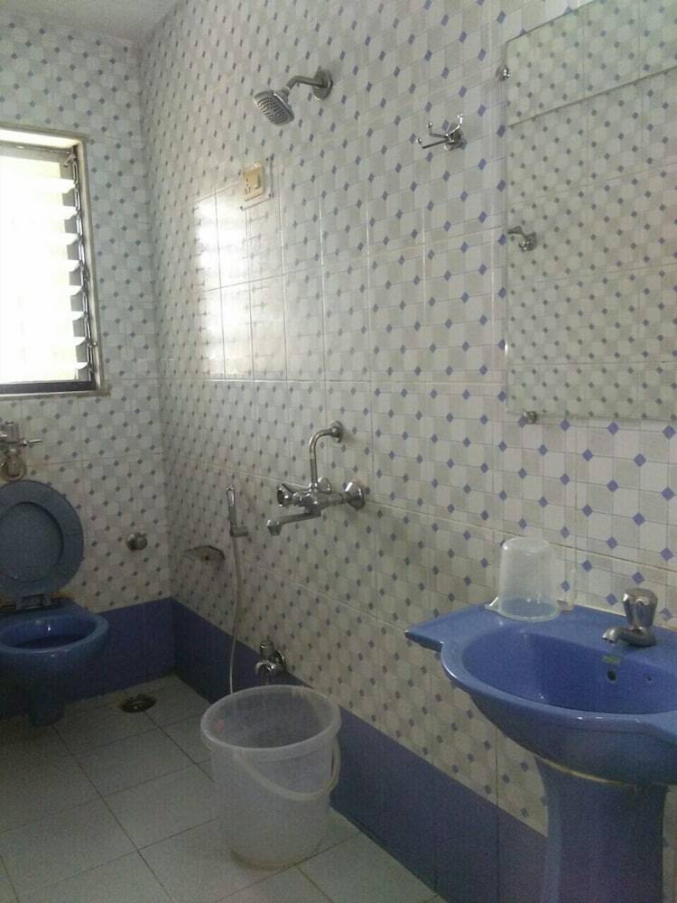 Hotel Shelter Palace
