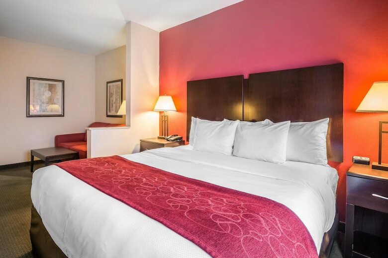 Hotel Comfort Suites West Jacksonville