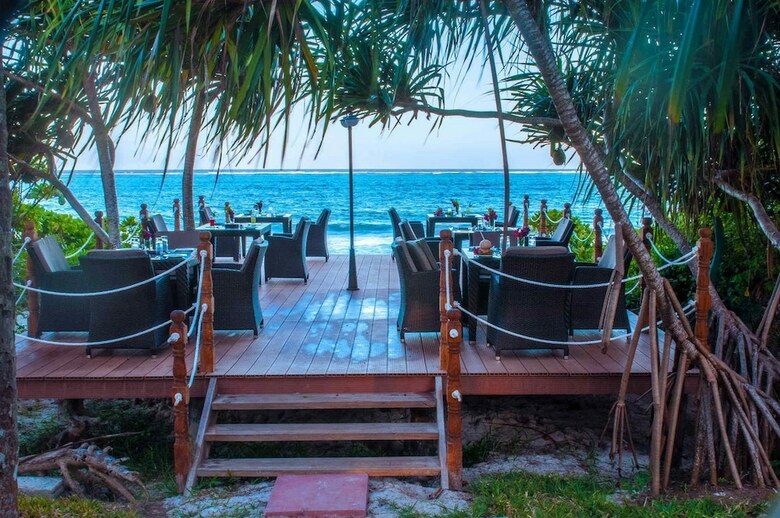 Hotel Zawadi Beach Villas