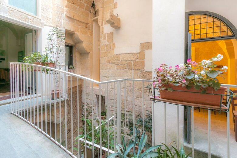 Chiesa Greca B&B Suites