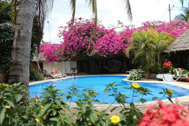 Hotel Langi Langi Beach Bungalows