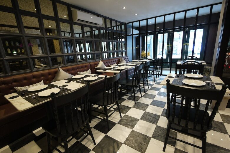 Hotel Oriental Heritage Residence