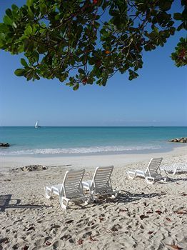 Aparthotel Buccaneer Beach Club
