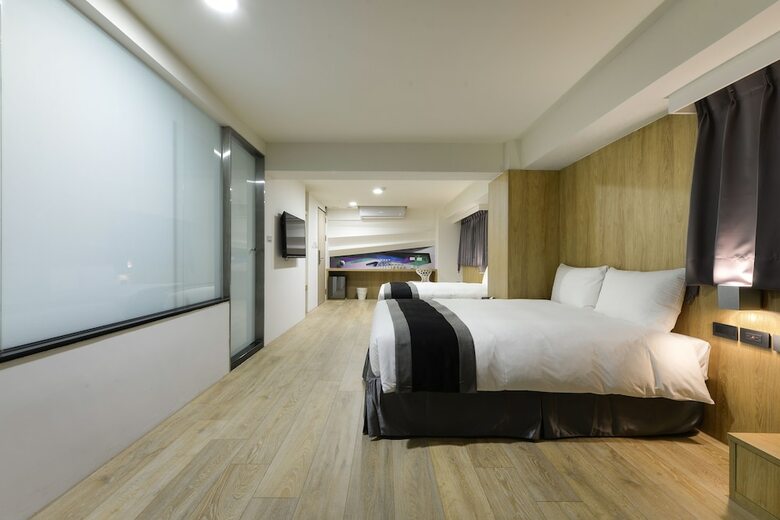 Hotel Trans Inn