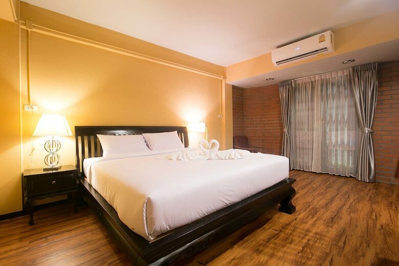 Hostal The 8 Factory Hostel Phitsanulok