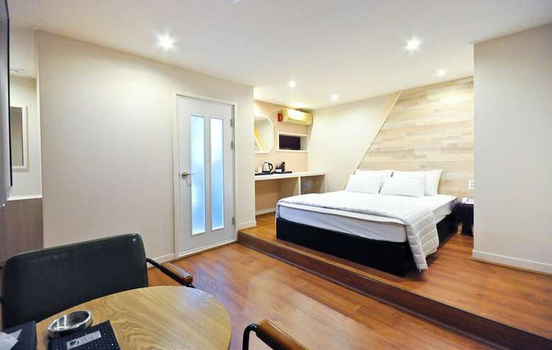 Hotel Seven Motel Songjeong