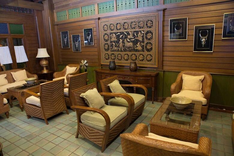 Chiang Mai Plaza Hotel