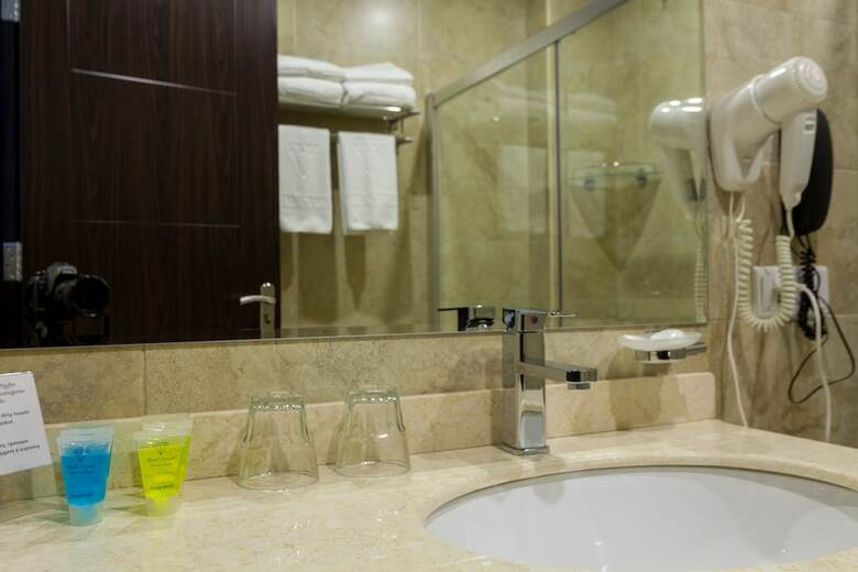 Hotel And Spa Crystal