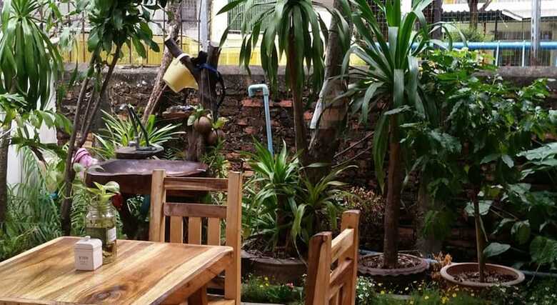 Hostal Thonglo 7 Hostels