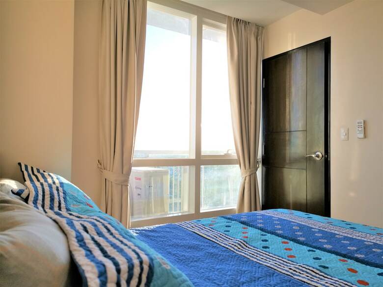 Aparthotel Newtown Blvd