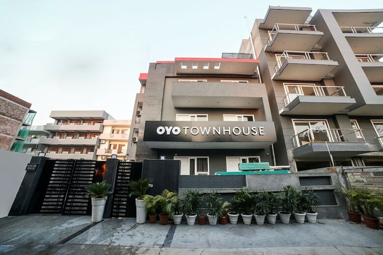 Hotel Oyo Flagship 516 Unitech Cyber Park