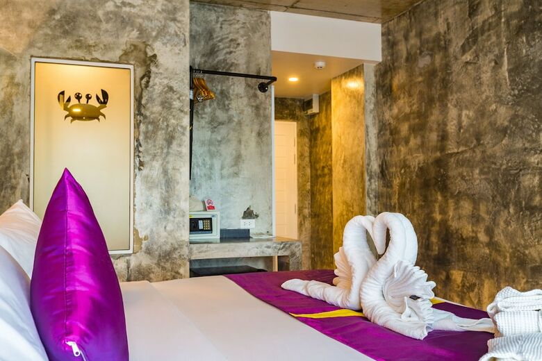 Hotel Maneetel Krabi Beachfront