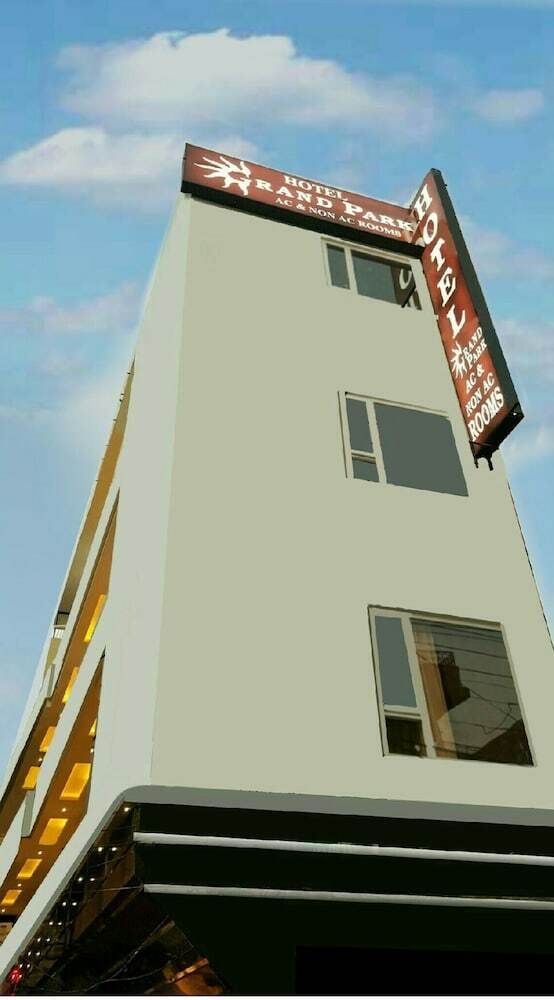 Hotel Grand Park