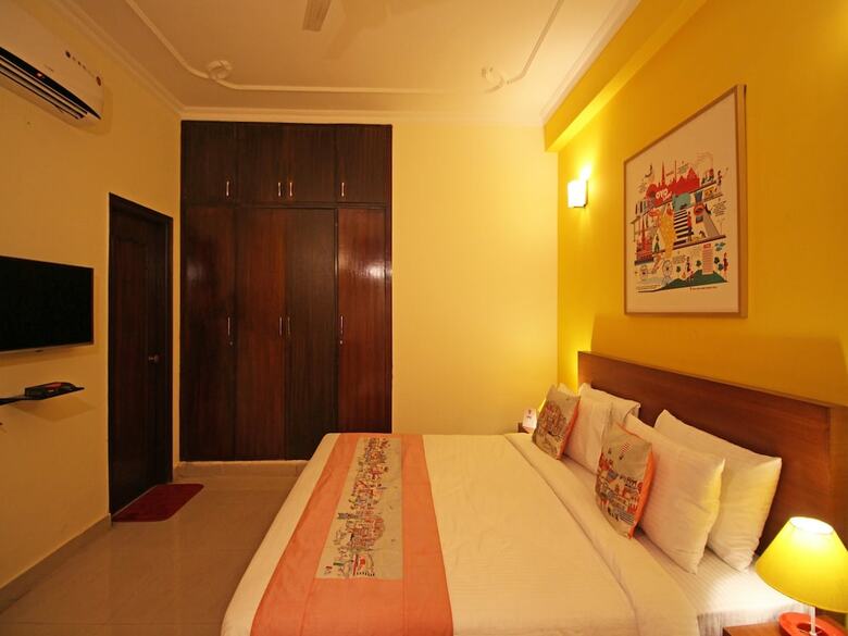 Hotel Oyo Flagship 140 Noida Expressway Boulevard