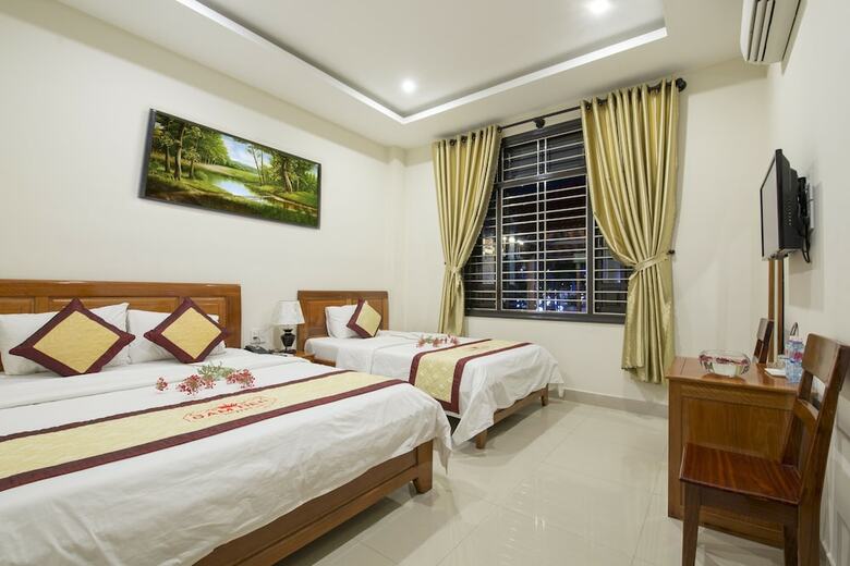 Dam Tien Hotel