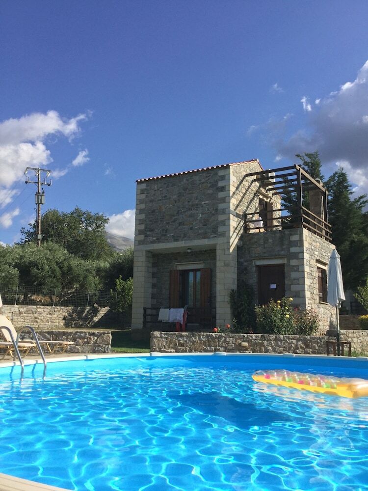 Stratos Villas