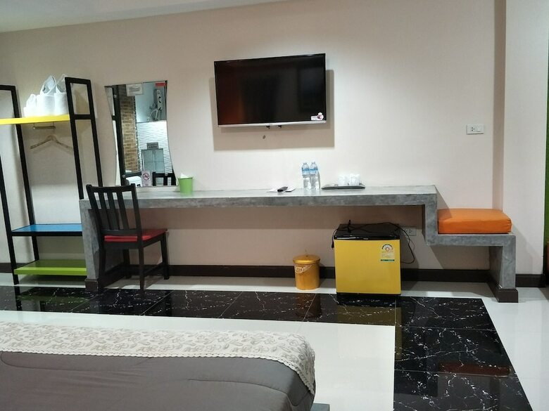 Hotel Raiwin Place