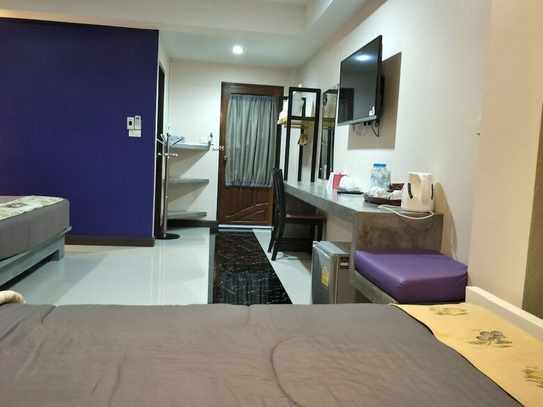 Hotel Raiwin Place