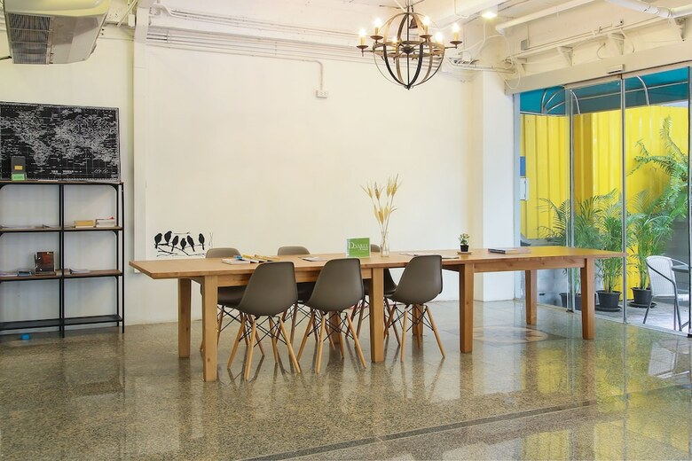 Hotel D Varee Xpress Pula Silom