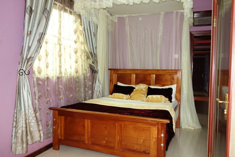 Impala Suites Hotel