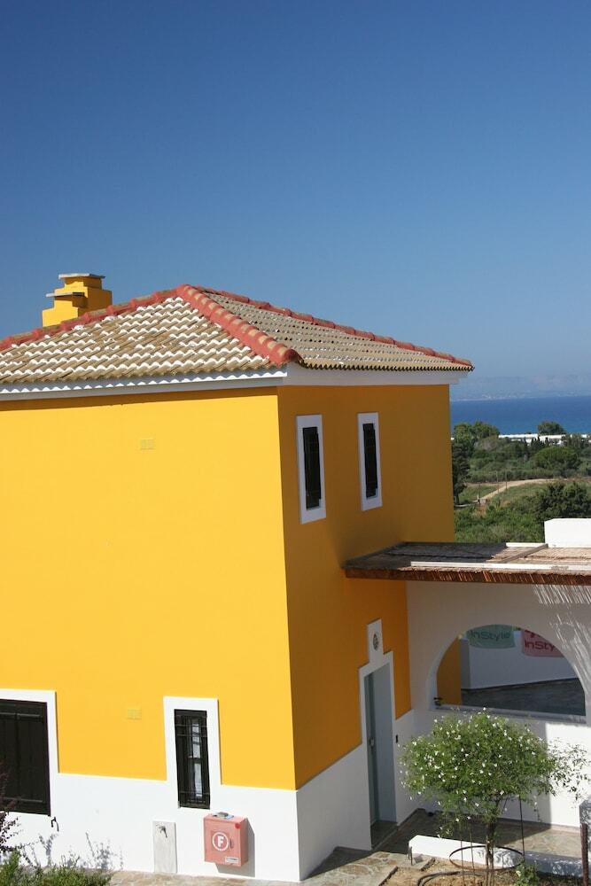 Apartamentos Ilis Villas