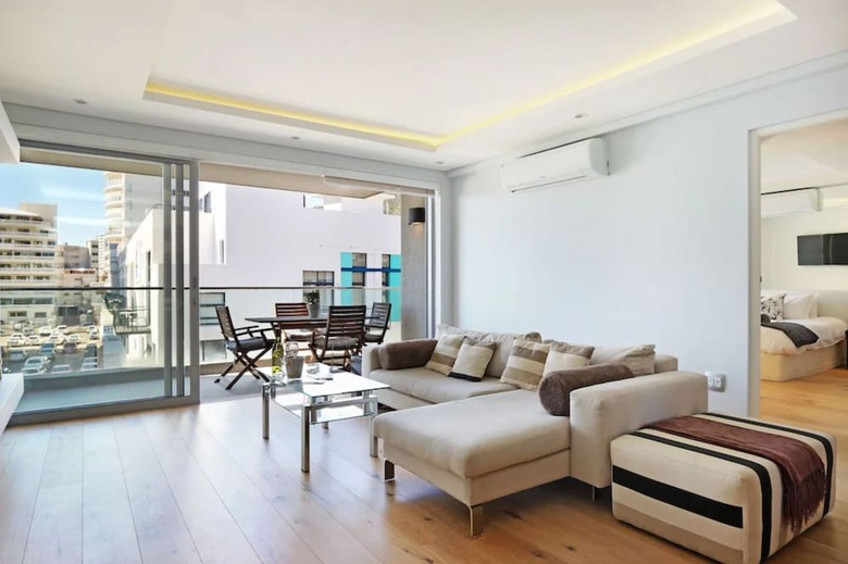 Apartamentos Four On C Luxury Suites