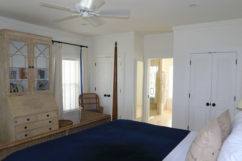 Posada The Sandpiper Inn & Cottages