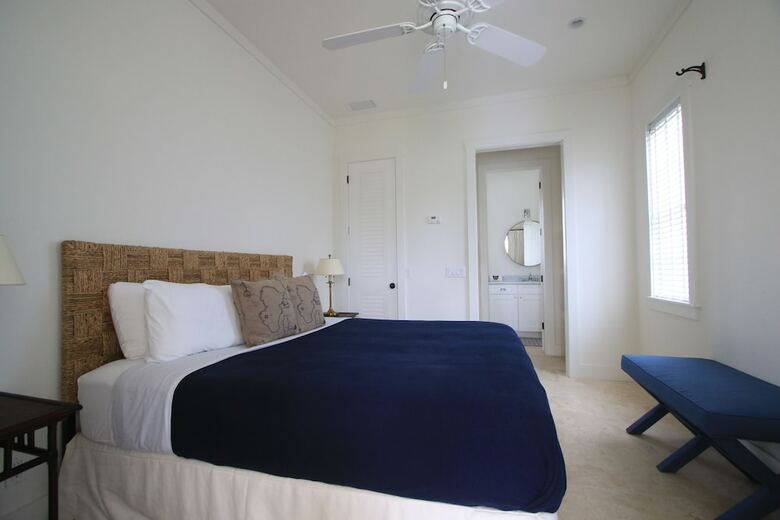 Posada The Sandpiper Inn & Cottages