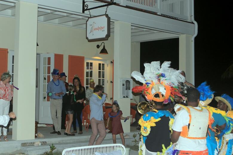 Posada The Sandpiper Inn & Cottages