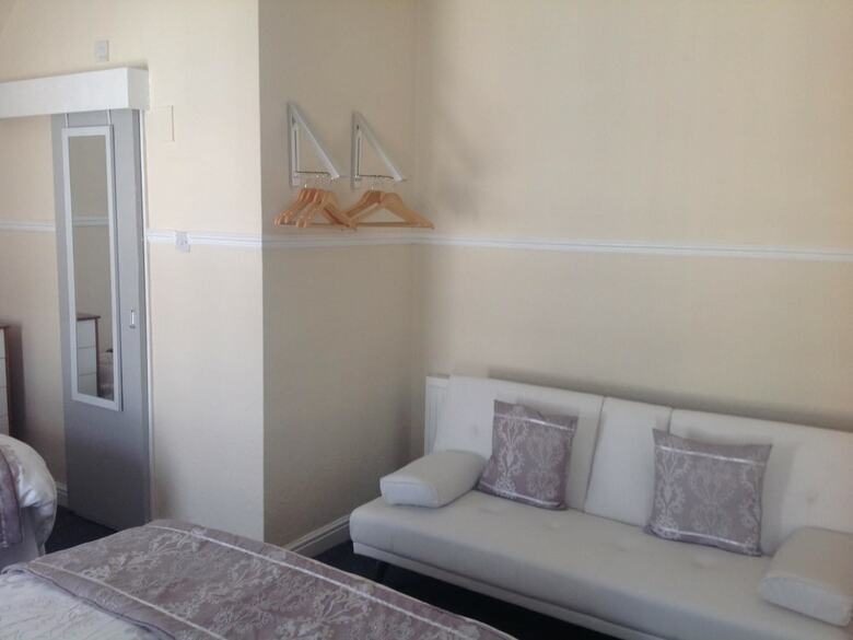 Bed & Breakfast Talbot House Hotel