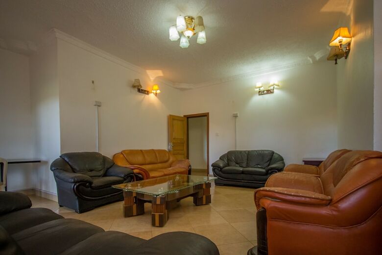 Hibis Hotel
