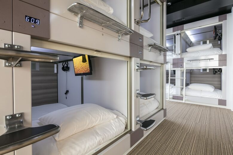Capsule Resort Kyoto Square