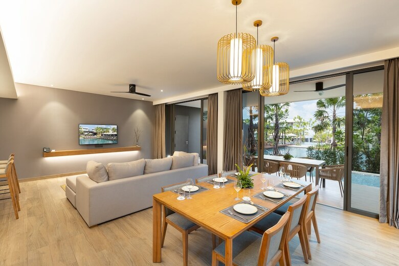 Casabay Luxury Pool Villa