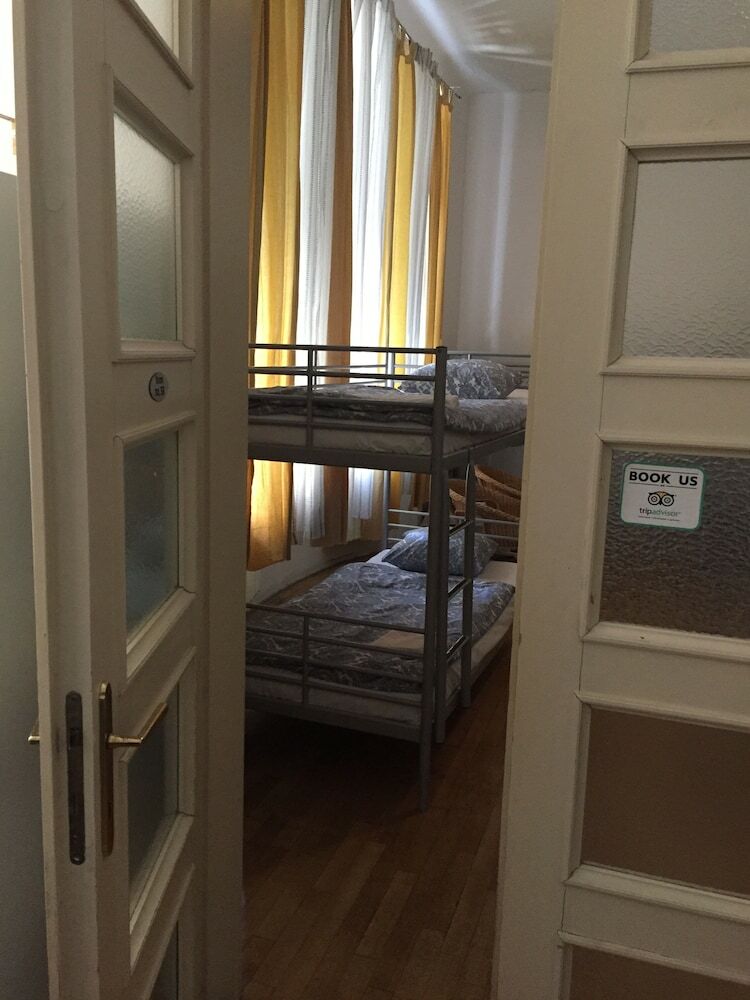 Hostal Hostel Rosemary