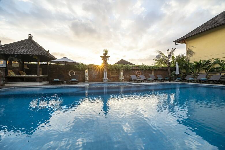 Bali Ayu Hotel And Villas