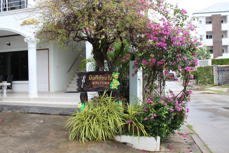 Hotel White Elephant Resort