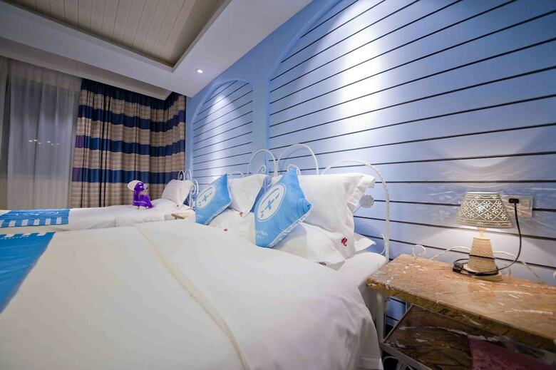 Hostal Parkside Hostel