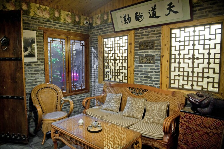 Hostal Parkside Hostel