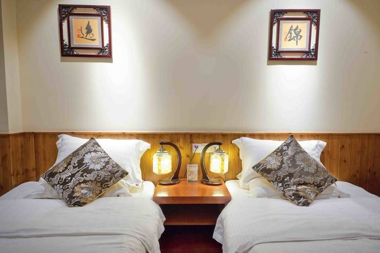 Hostal Parkside Hostel