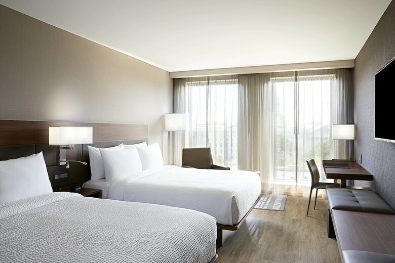 AC Hotel By Marriott Madison Downtown