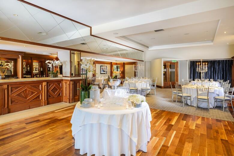 Shearwater Hotel & Spa