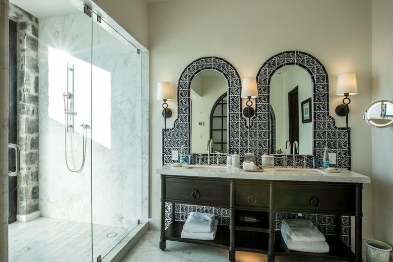 Azul Talavera Hotel