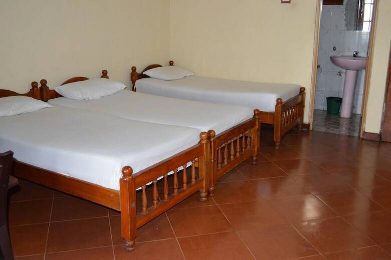 Hotel Kandyan Holiday Center