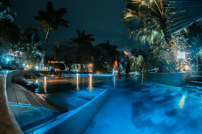 Paradise Hot Springs Thermal Resort