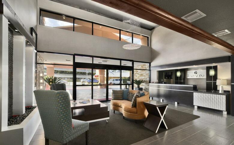 Hotel Ramada By Wyndham Houston Intercontinental Airport South